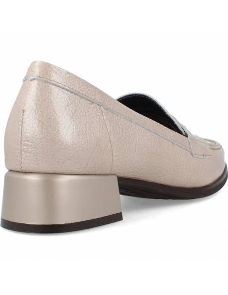 ZAPATO MUJER MOCASIN PITILLOS EN CHAROL PIEDRA 10110