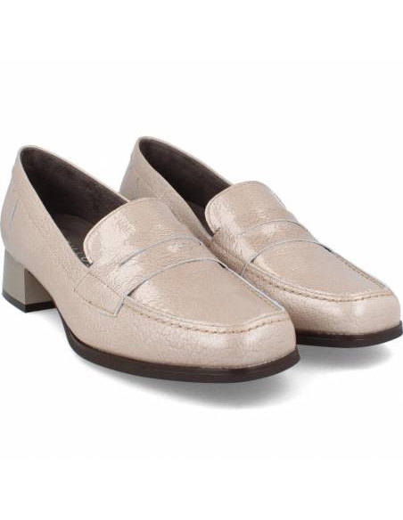 ZAPATO MUJER MOCASIN PITILLOS EN CHAROL PIEDRA 10110