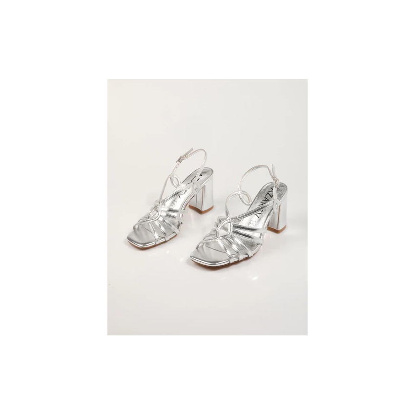 SANDALIAS TACON METALIZADO PLATA PLANTA PIEL...