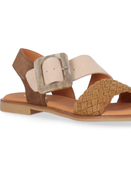 SANDALIAS PLANAS SERRAJE MUJER CHIKA 10  EN PIEL MUSAKA 10