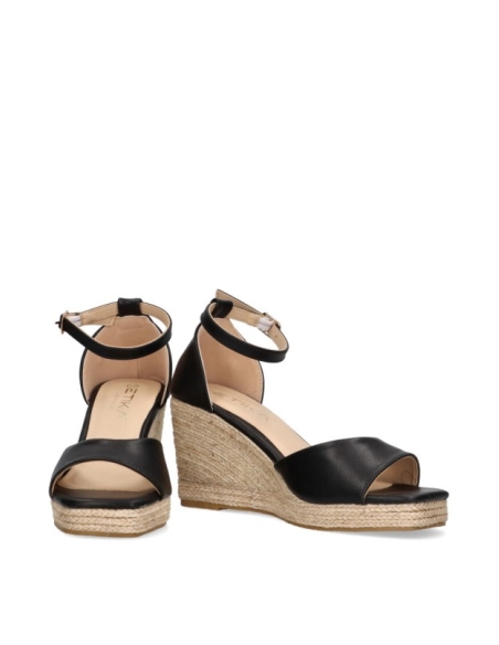 SANDALIAS CUÑAS ETIKA POLIPIEL NEGRO 20025